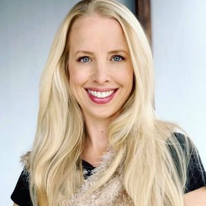 Meet your Posher, Kendra